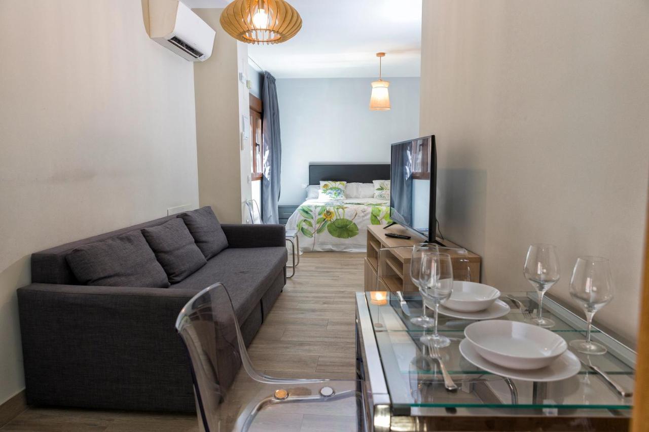 Apartamentos Onnight مالقة المظهر الخارجي الصورة
